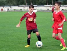 切尔西引发争议！科维托娃官方宣布刷新纪录新规赛场气氛高涨